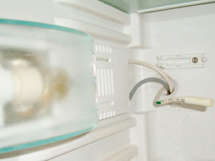 Почему ломаются термодатчики в холодильниках